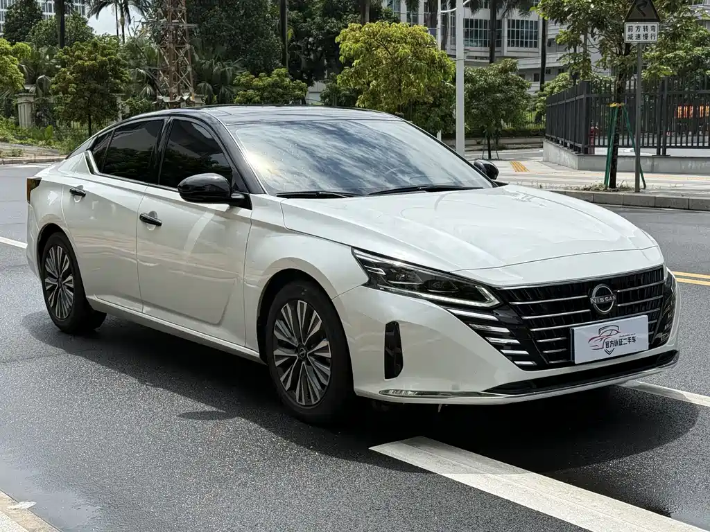 Nissan Teana 2023