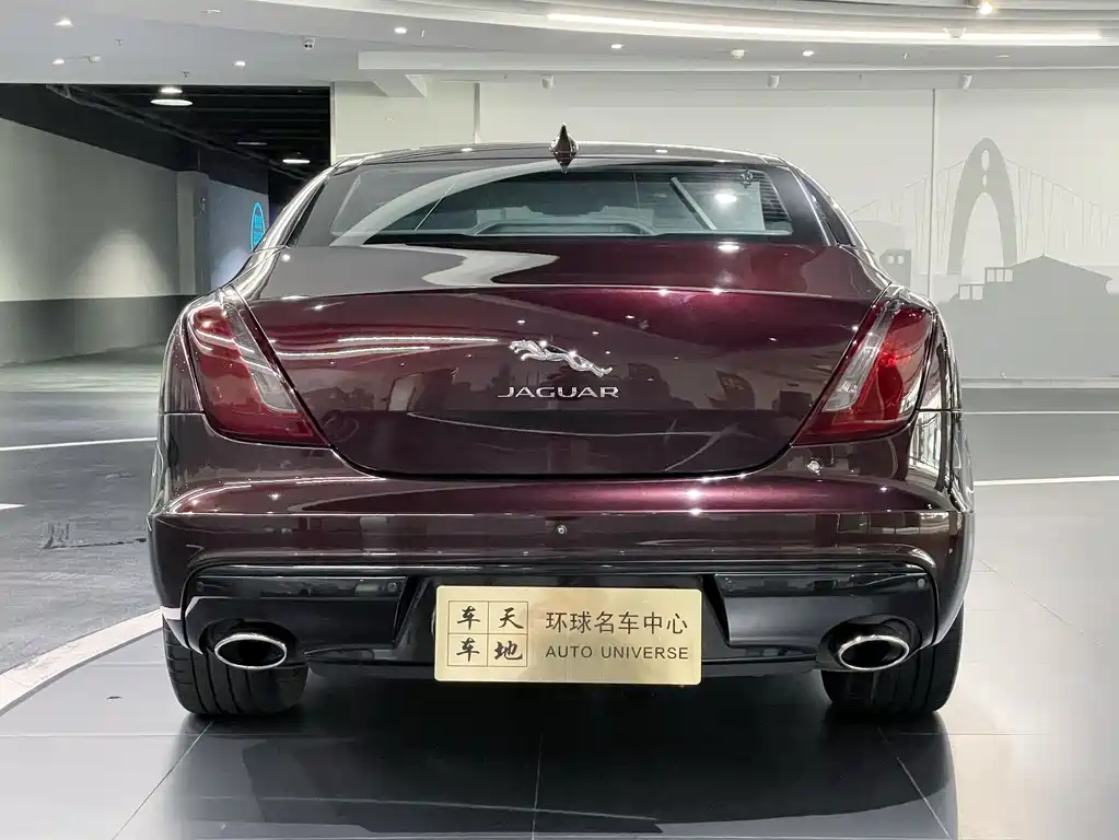 Jaguar XJ 2017 — фото 5