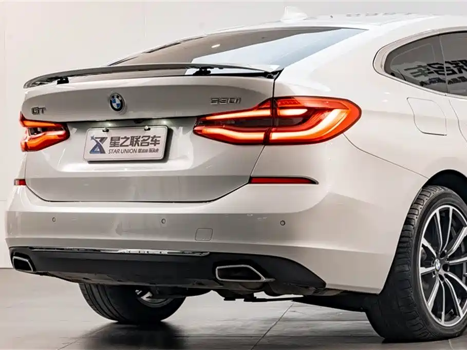 BMW 6 Series GT 2022 — фото 8