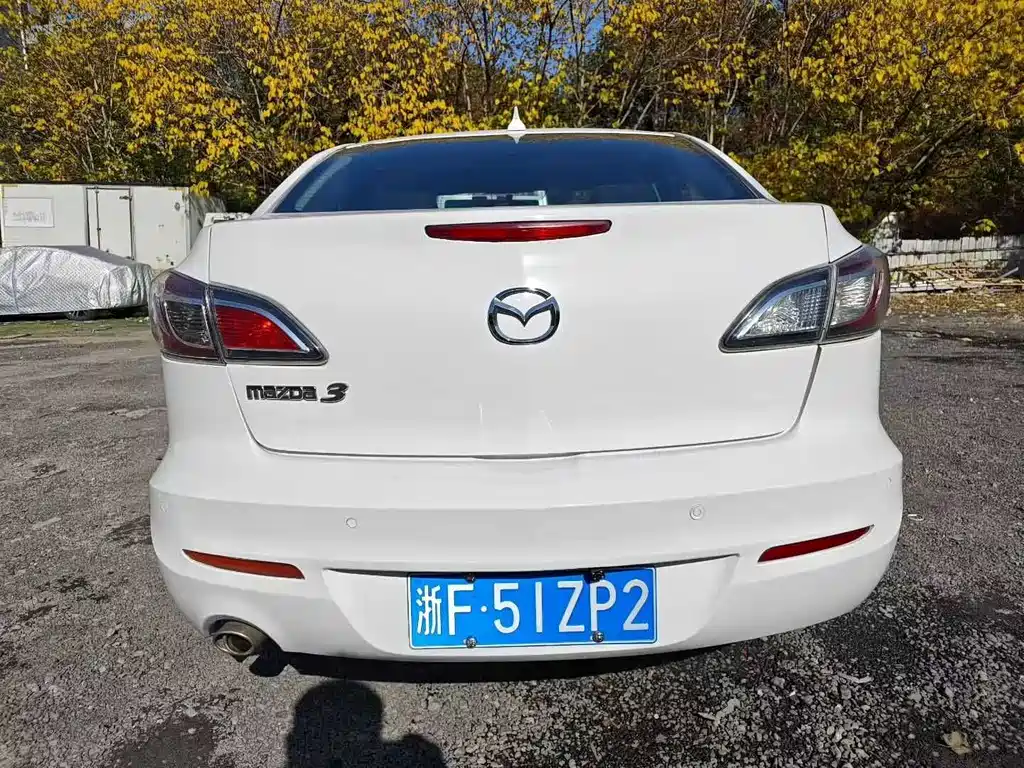 Mazda 3 Xingcheng 2016 — фото 3