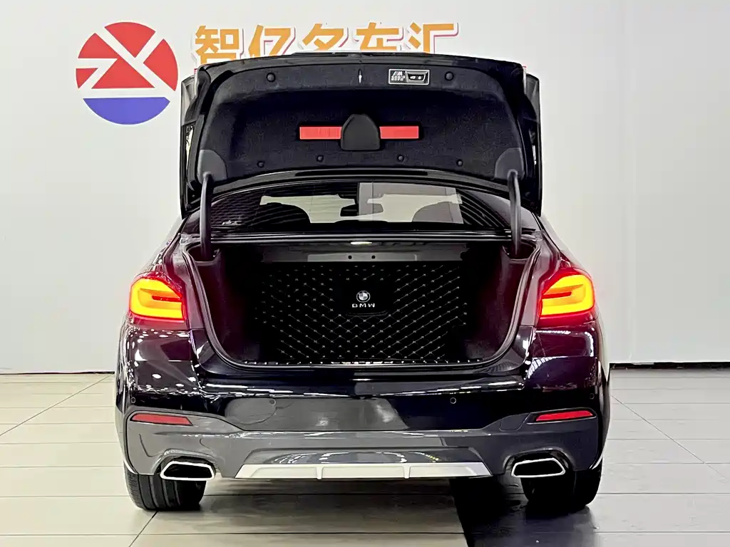 BMW 5 Series 2023 — фото 15