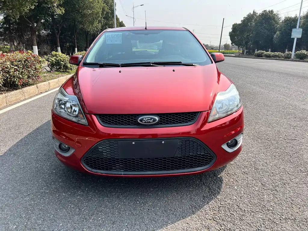 Ford Focus 2015 — фото 2