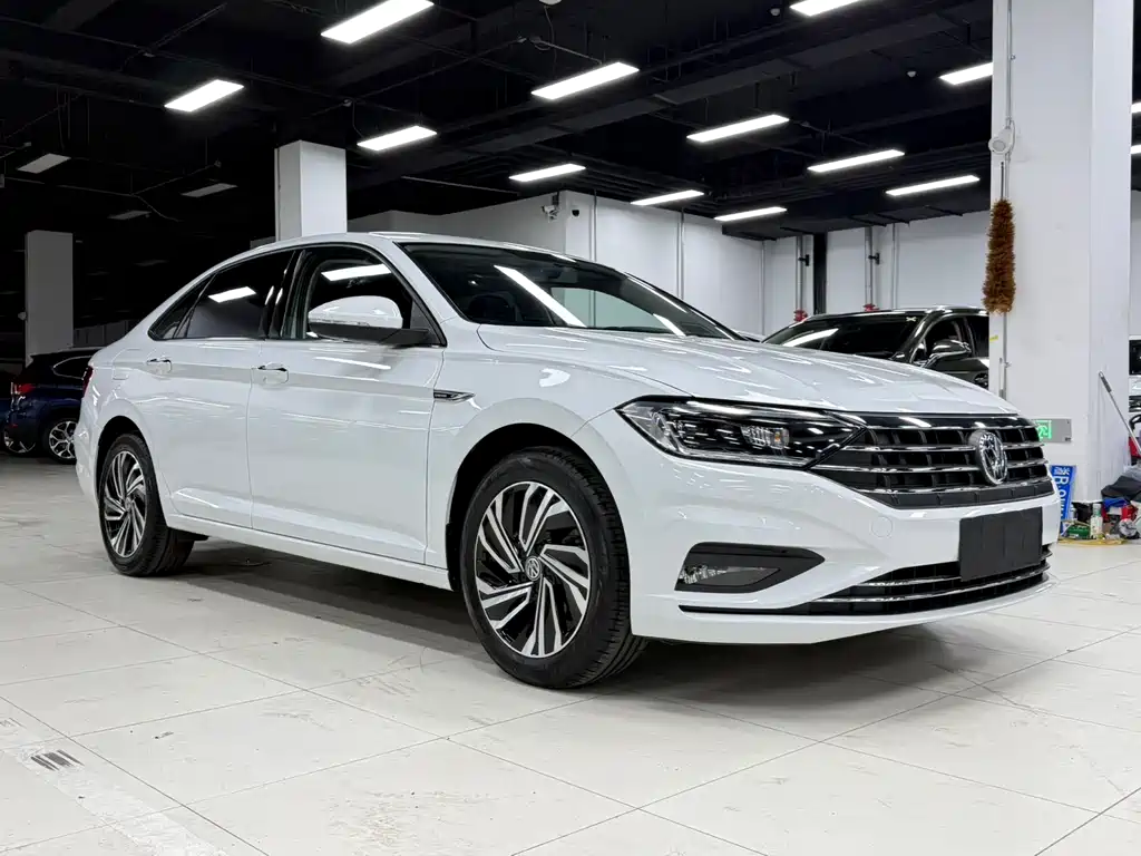 Volkswagen Sagitar 2022