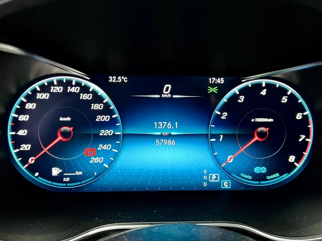 Mercedes-Benz C-Class 2022 — фото 11