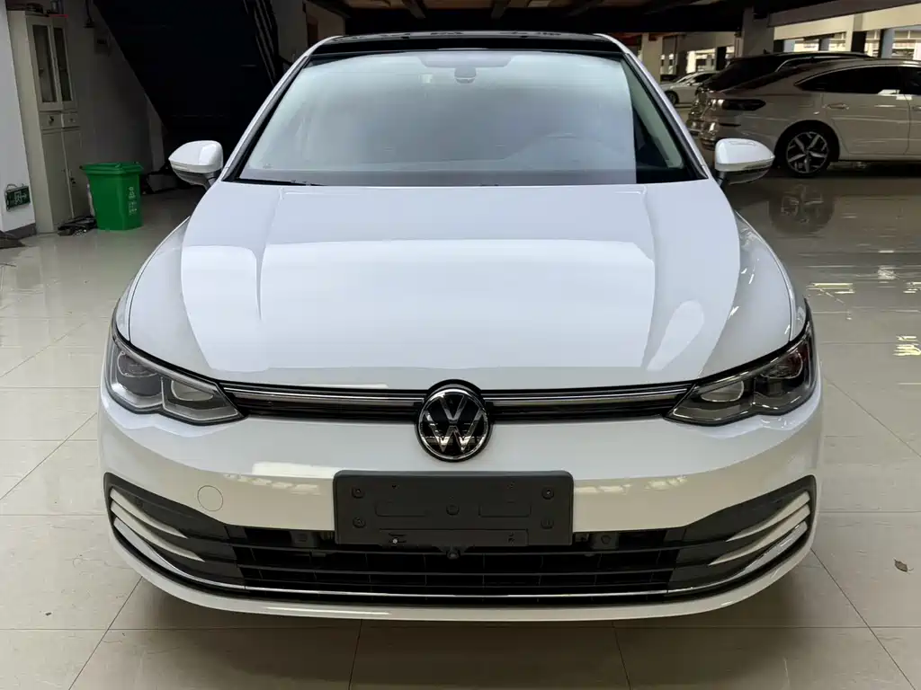 Volkswagen Golf 2023