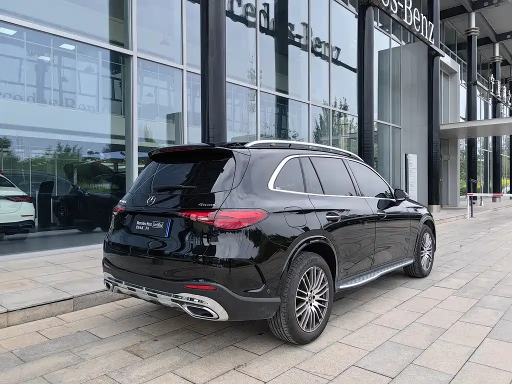 Mercedes-Benz GLC 2025