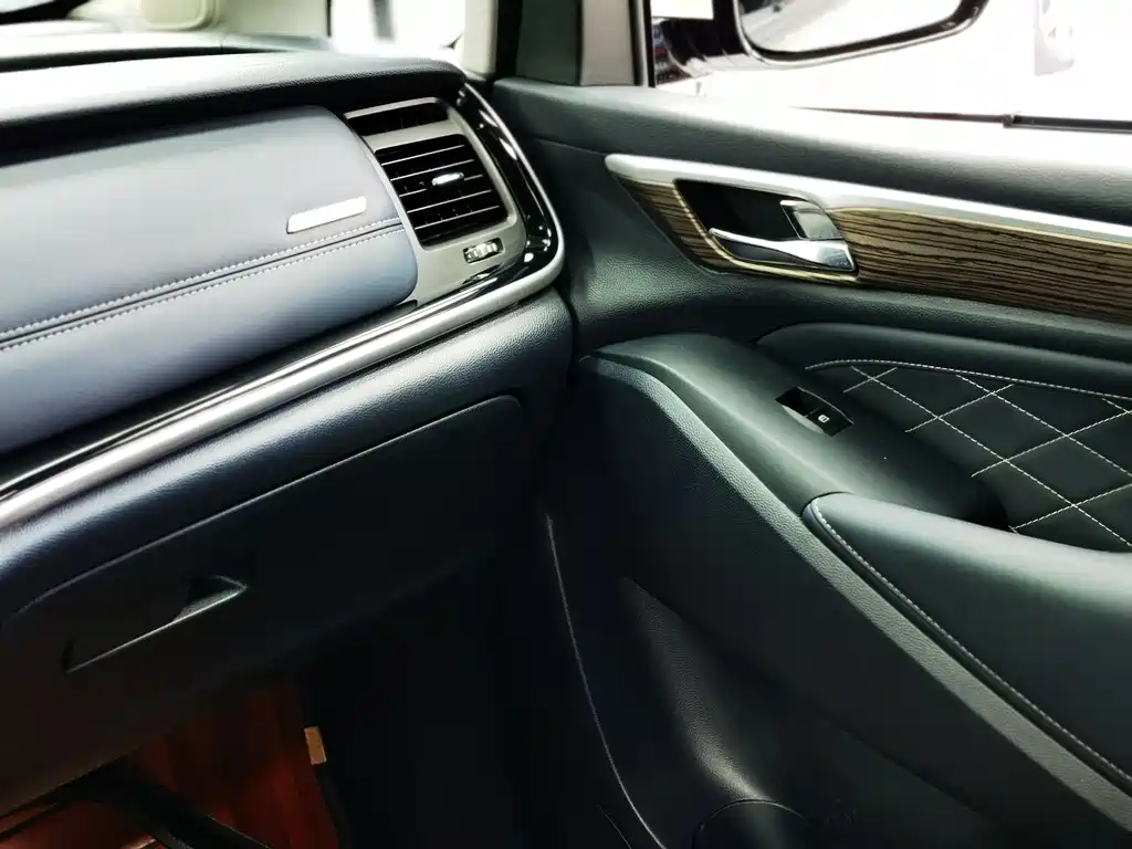 GAC Motor Trumpchi M8 2019 — фото 13
