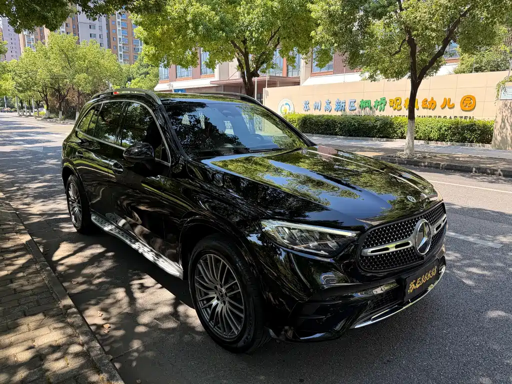 Mercedes-Benz GLC 2023