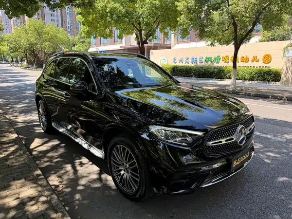 Mercedes-Benz GLC 2023