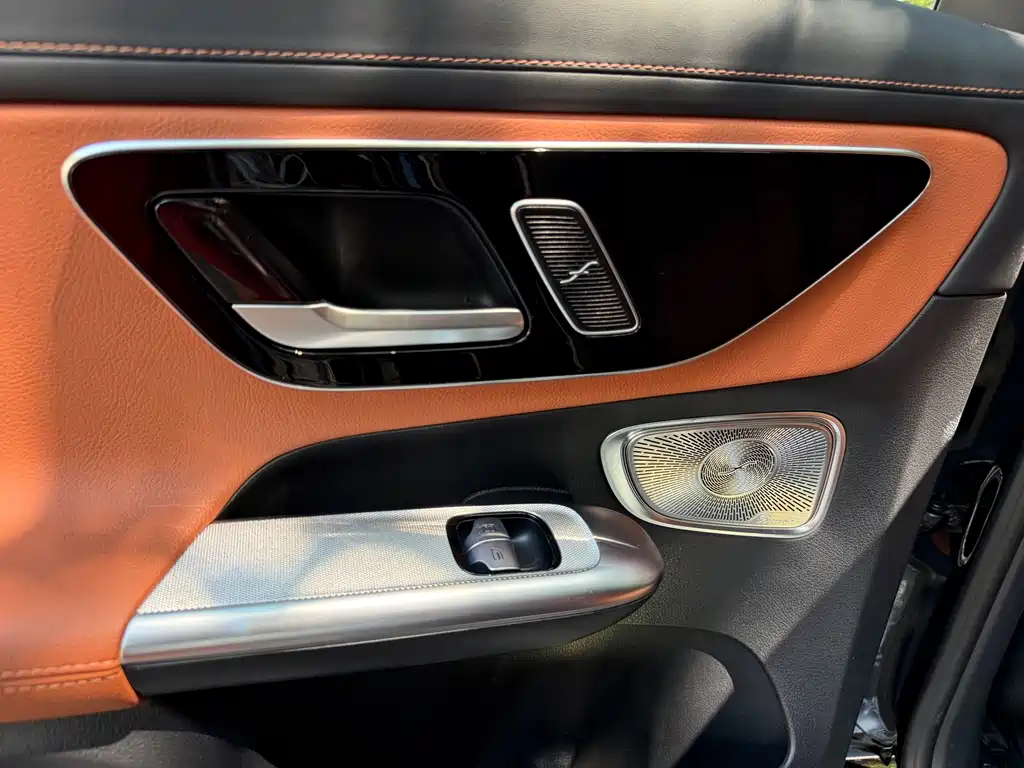 Mercedes-Benz GLC 2023 — фото 11