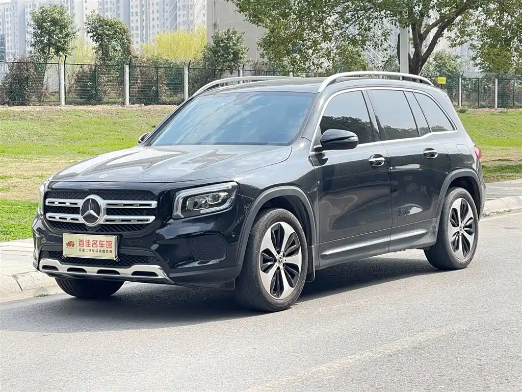 Mercedes-Benz GLB 2022 — фото 1