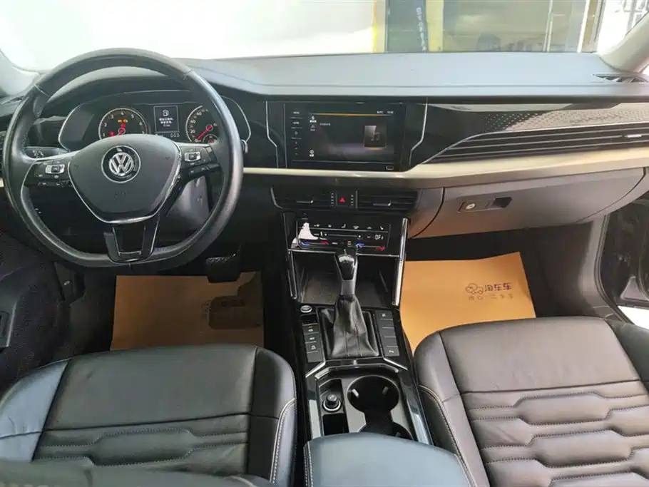Volkswagen Passat 2020 — фото 12