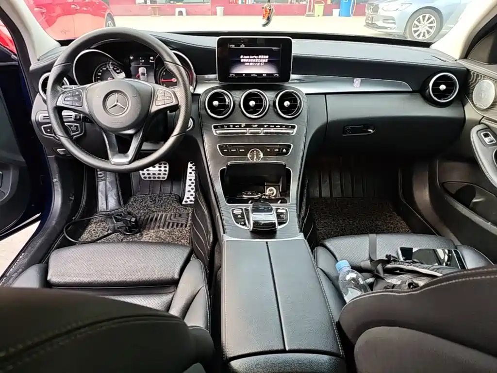 Mercedes-Benz C-Class 2018 — фото 10