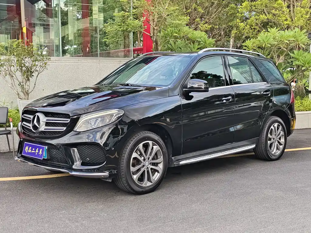 Mercedes-Benz GLE 2016