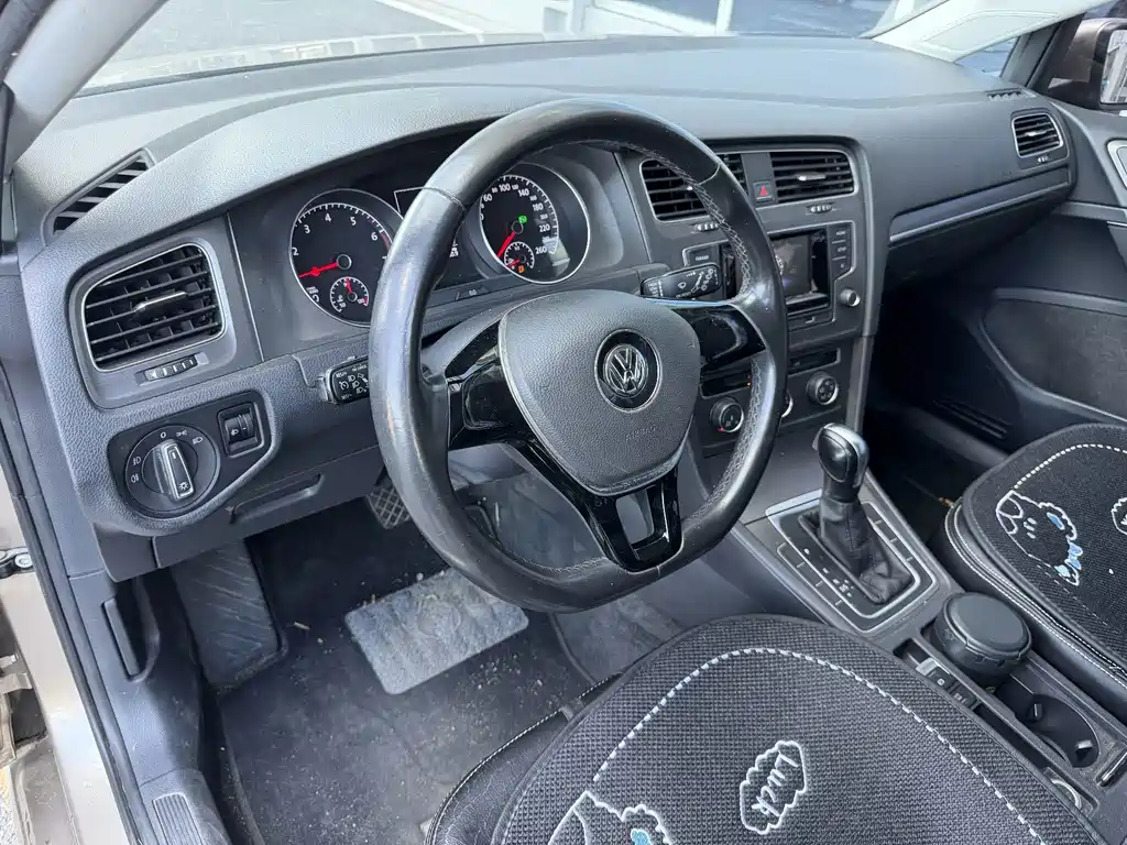 Volkswagen Golf 2016