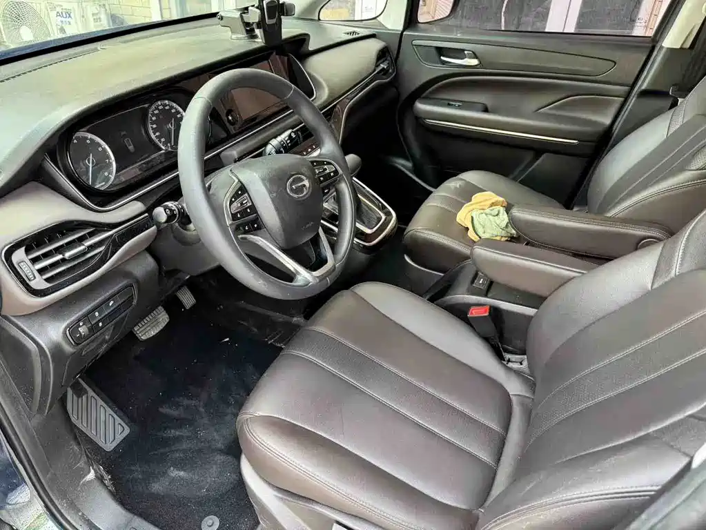 GAC Trumpchi M6 2020 — фото 3