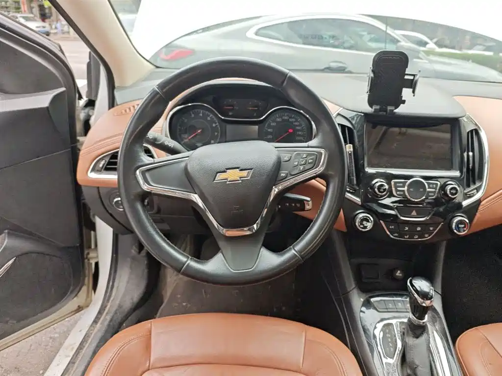 Chevrolet Cruze 2015 — фото 3