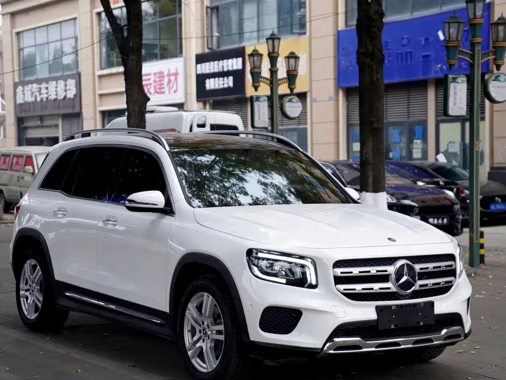 Mercedes-Benz GLB 2021