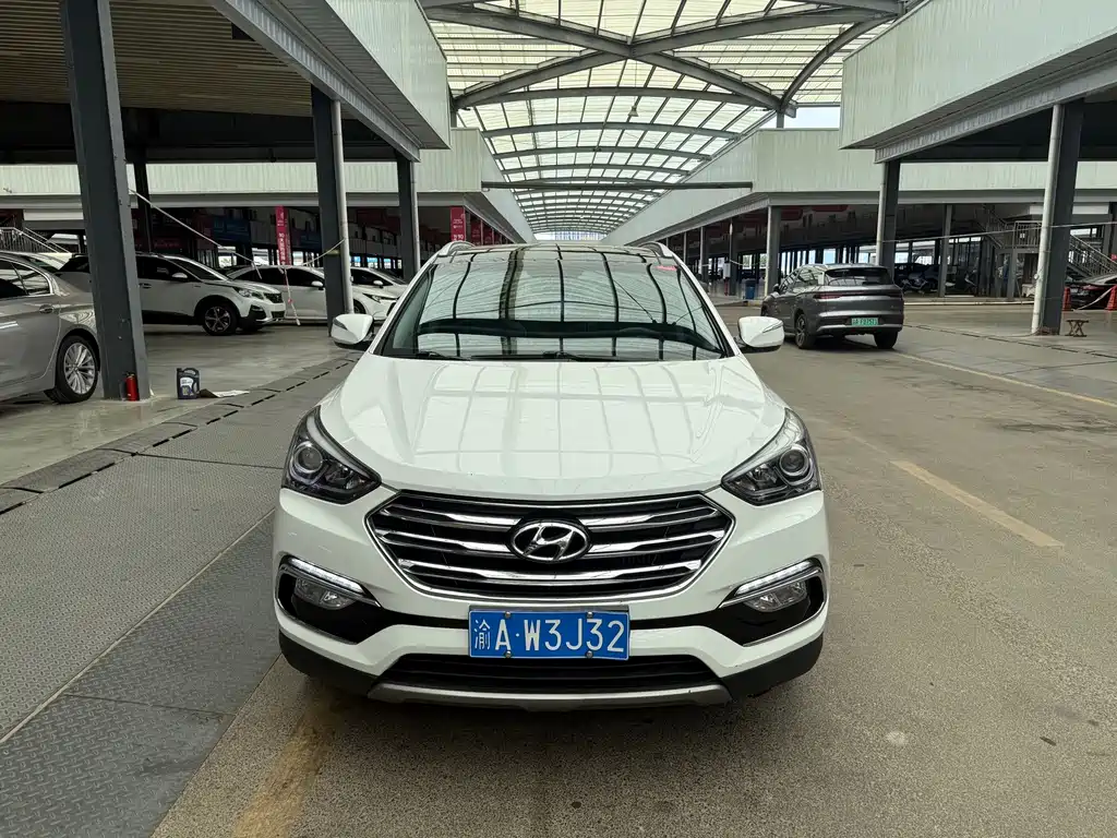 Hyundai Santa Fe 2018 — фото 3