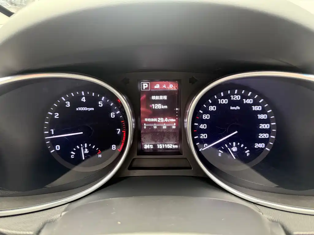 Hyundai Santa Fe 2018 — фото 13