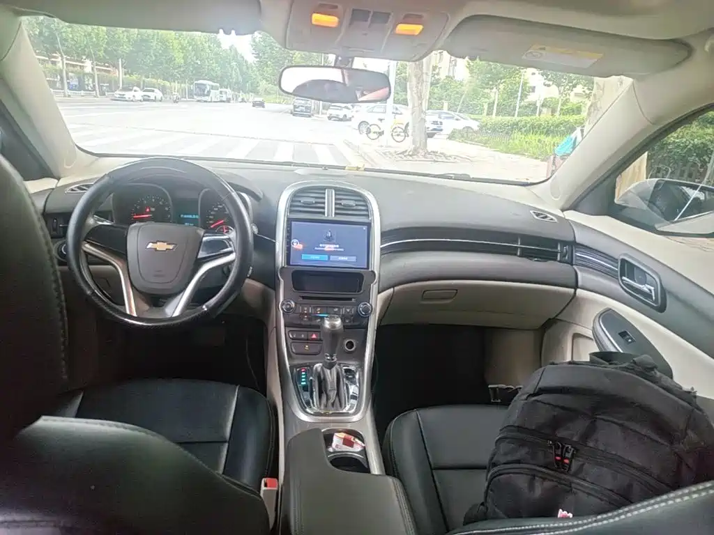 Chevrolet Malibu 2015 — фото 10