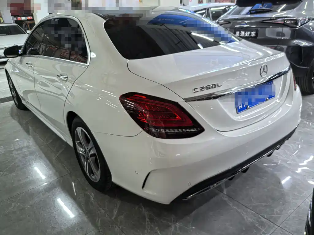 Mercedes-Benz C-Class 2022