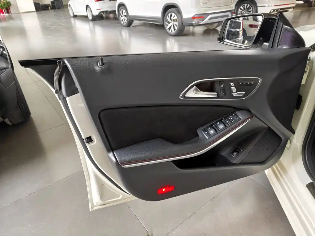 Mercedes-Benz CLA 2017 — фото 15