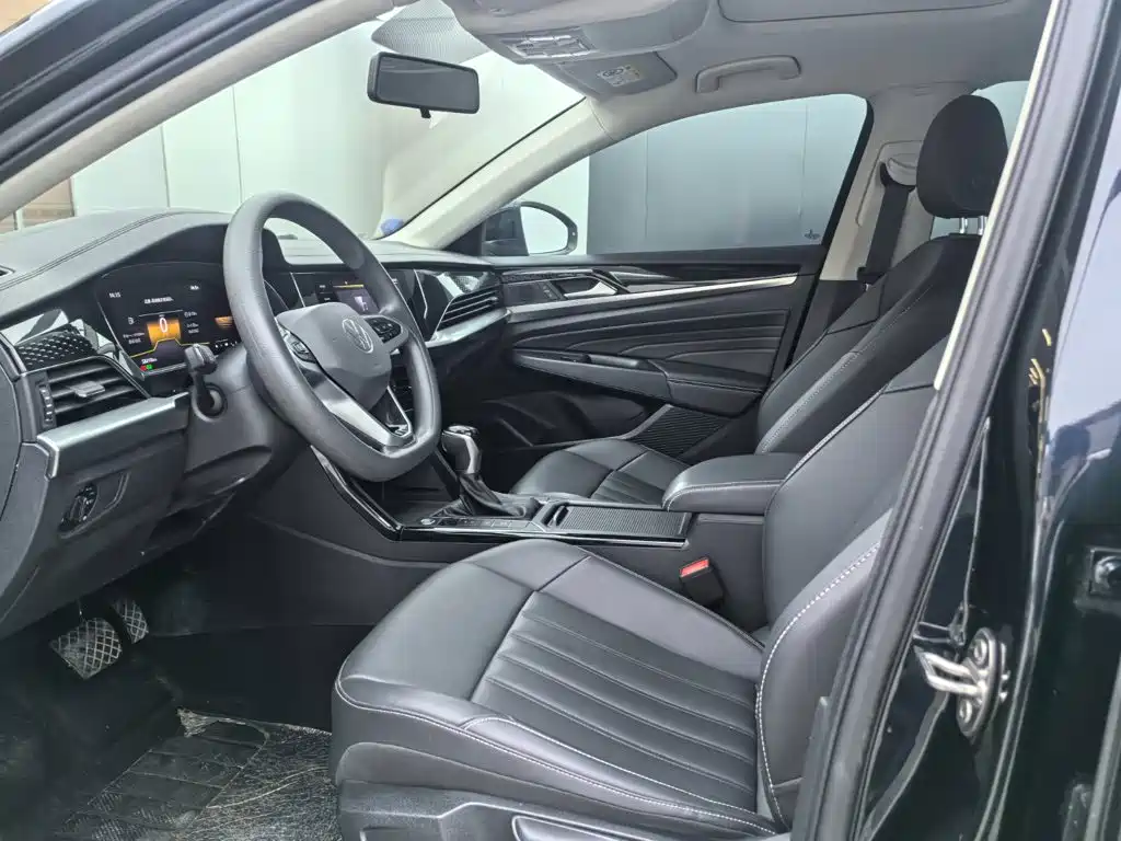Volkswagen Passat 2025