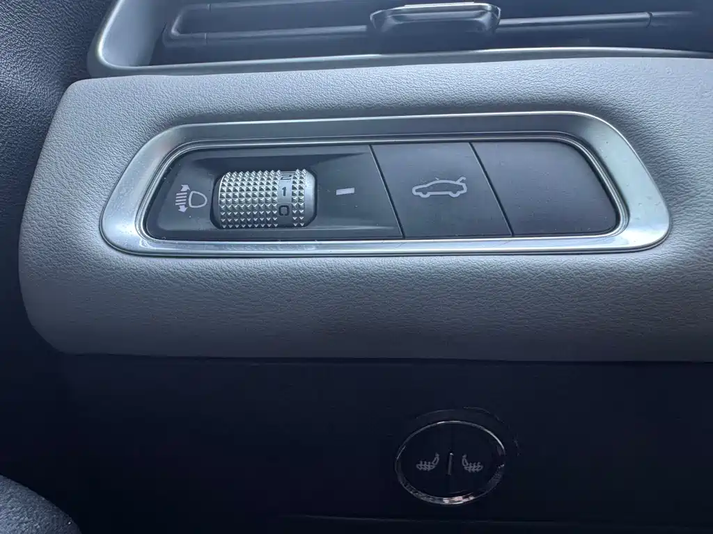 Geely Emgrand 2022 — фото 10