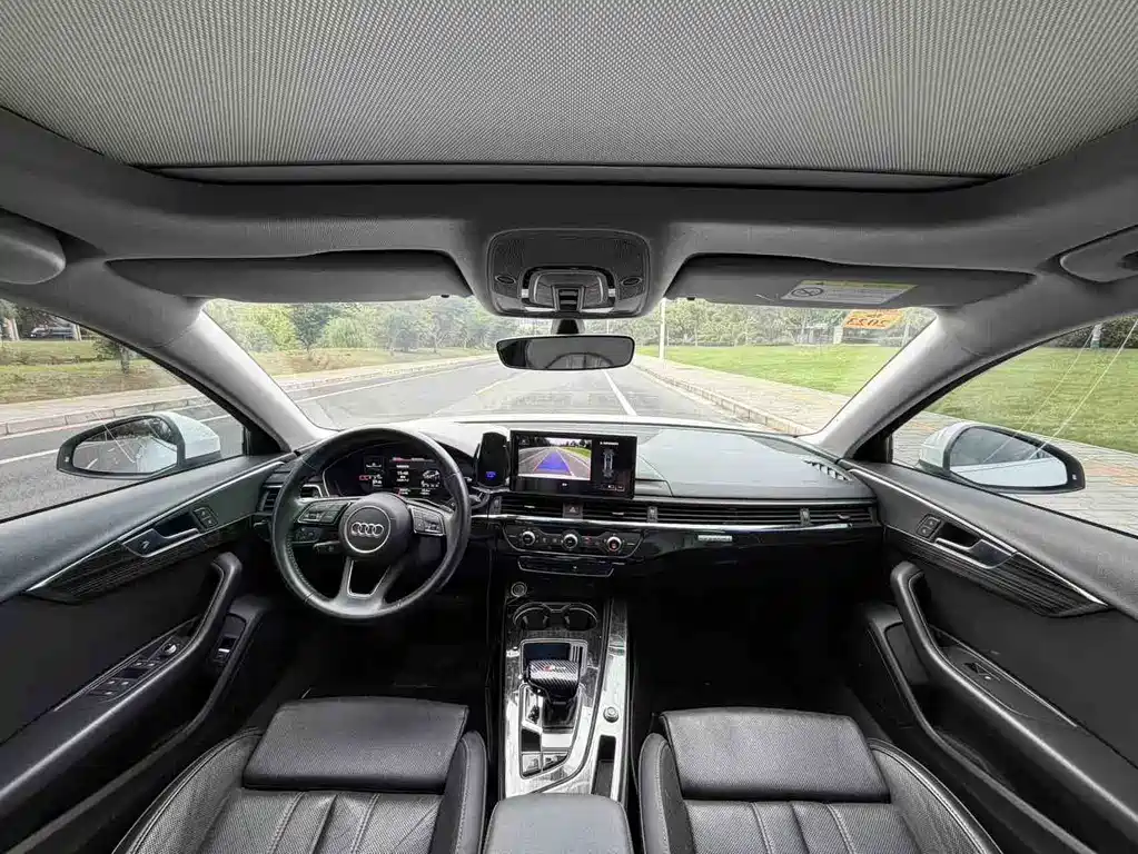 Audi A4L 2021 — фото 8