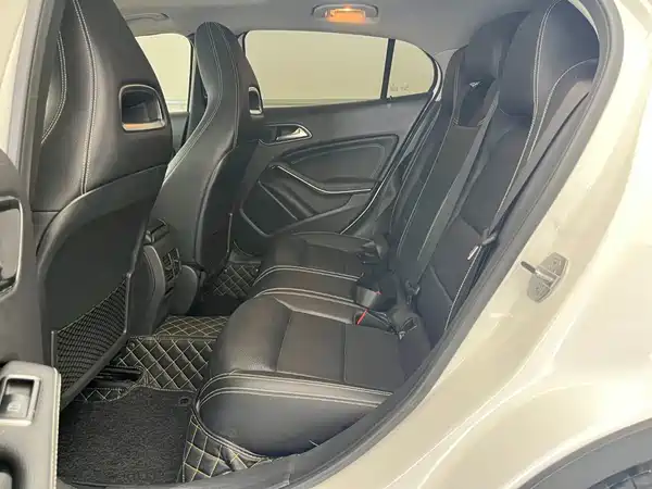 Mercedes-Benz GLA 2019