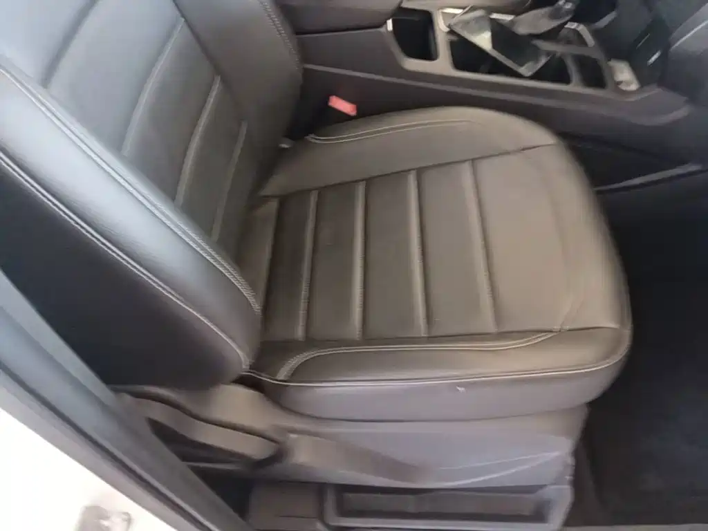 Ford Kuga 2018 — фото 25