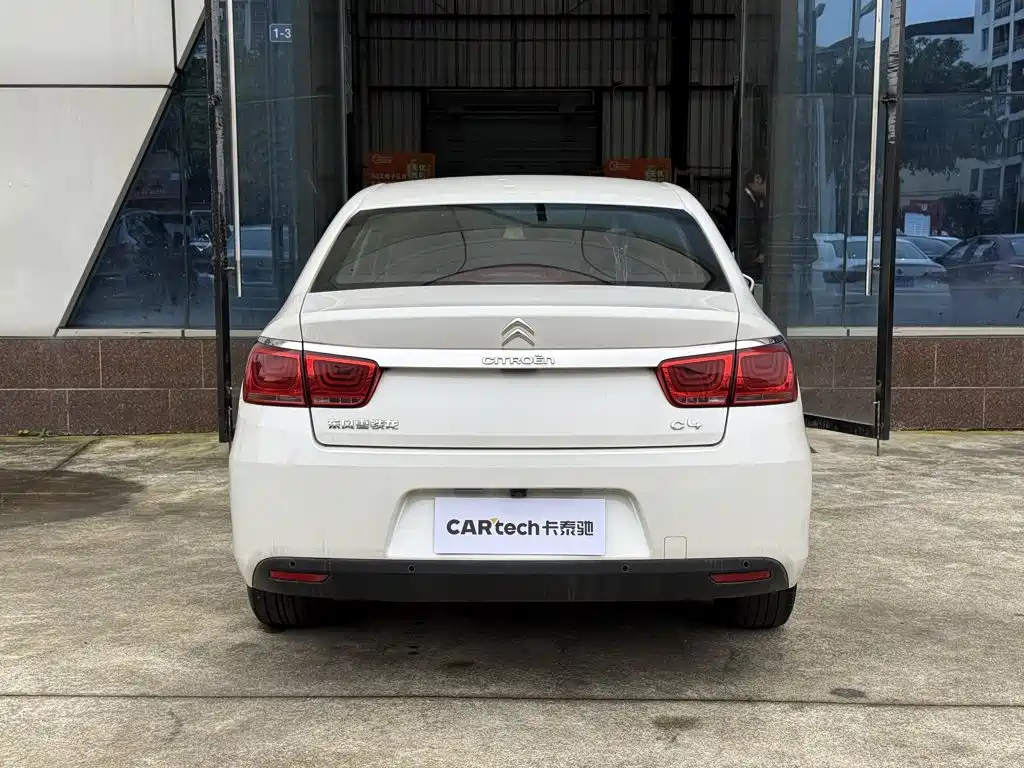 Citroën C4 Sega 2016 — фото 13