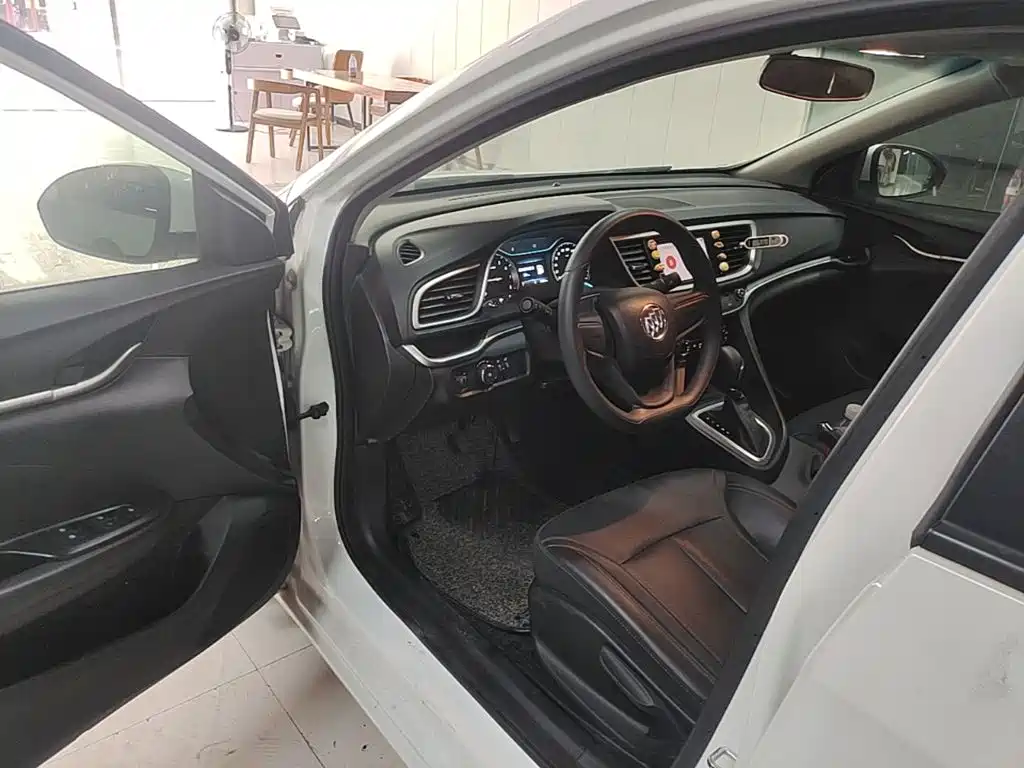 Buick Excelle 2020 — фото 16