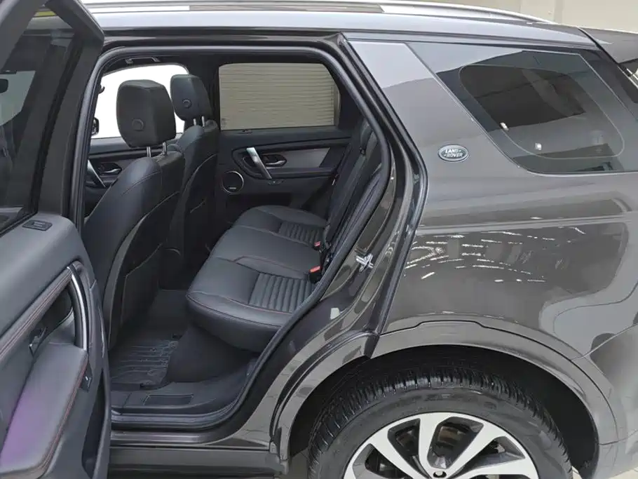 Land Rover Discovery Sport 2022 — фото 11