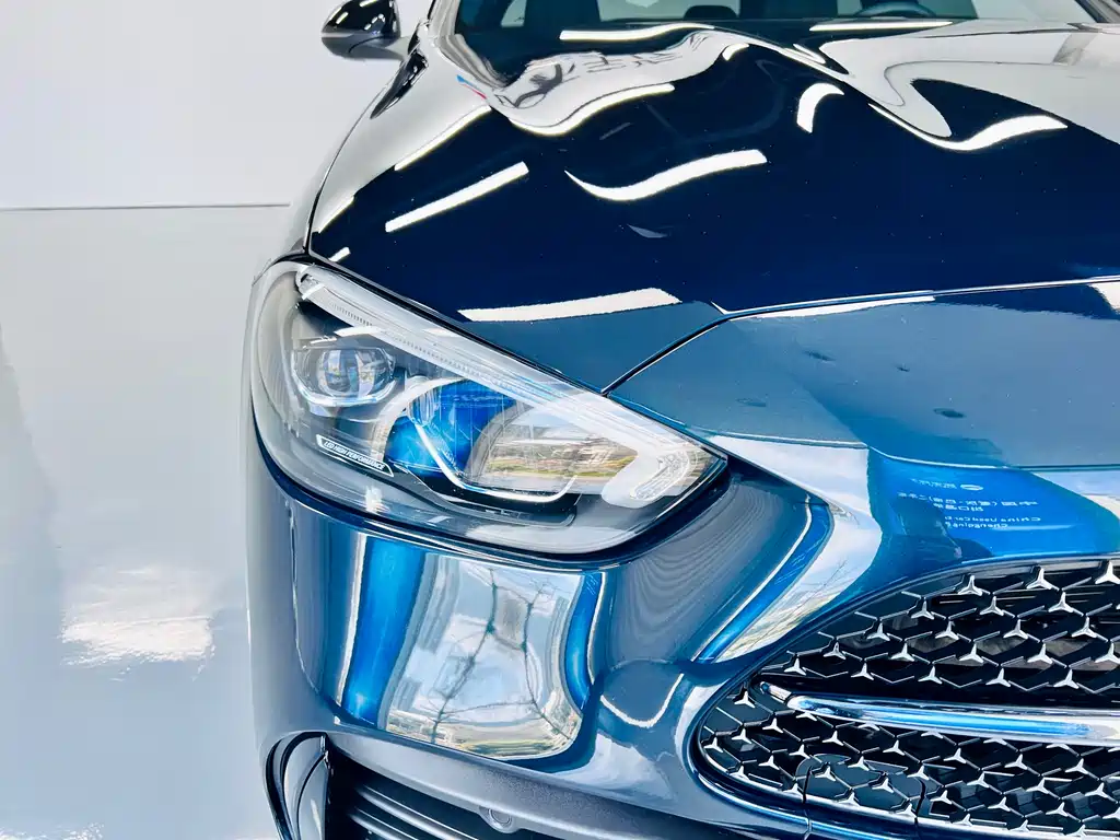 Mercedes-Benz C-Class 2023 — фото 9