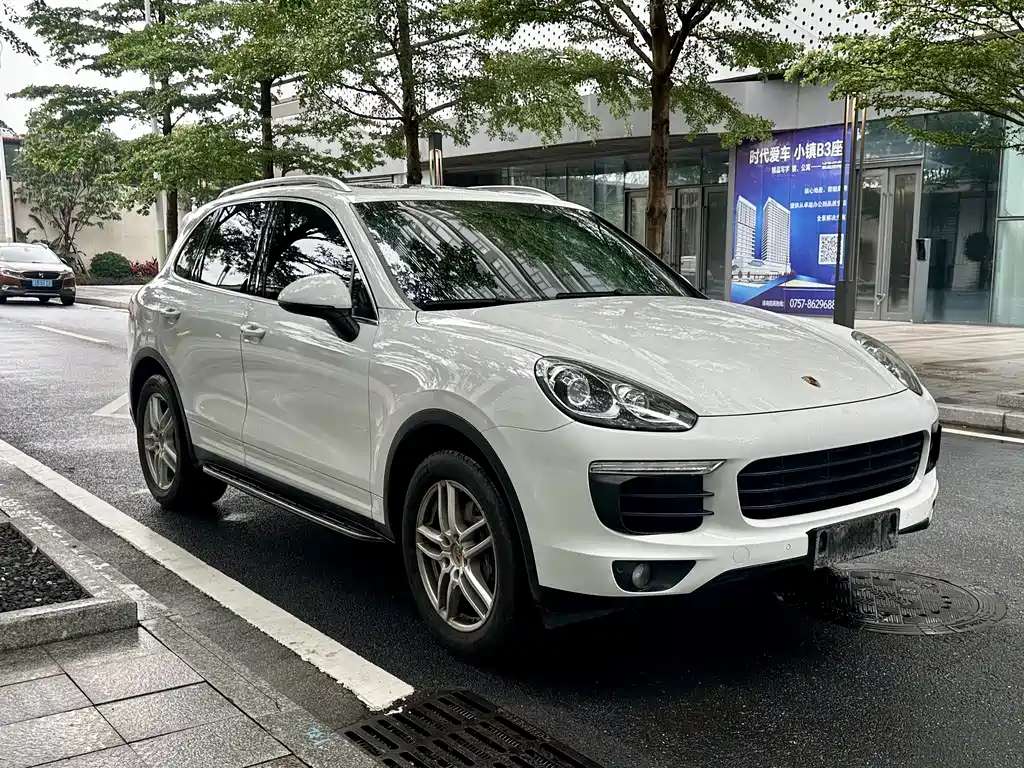 Porsche Cayenne 2016 — фото 3