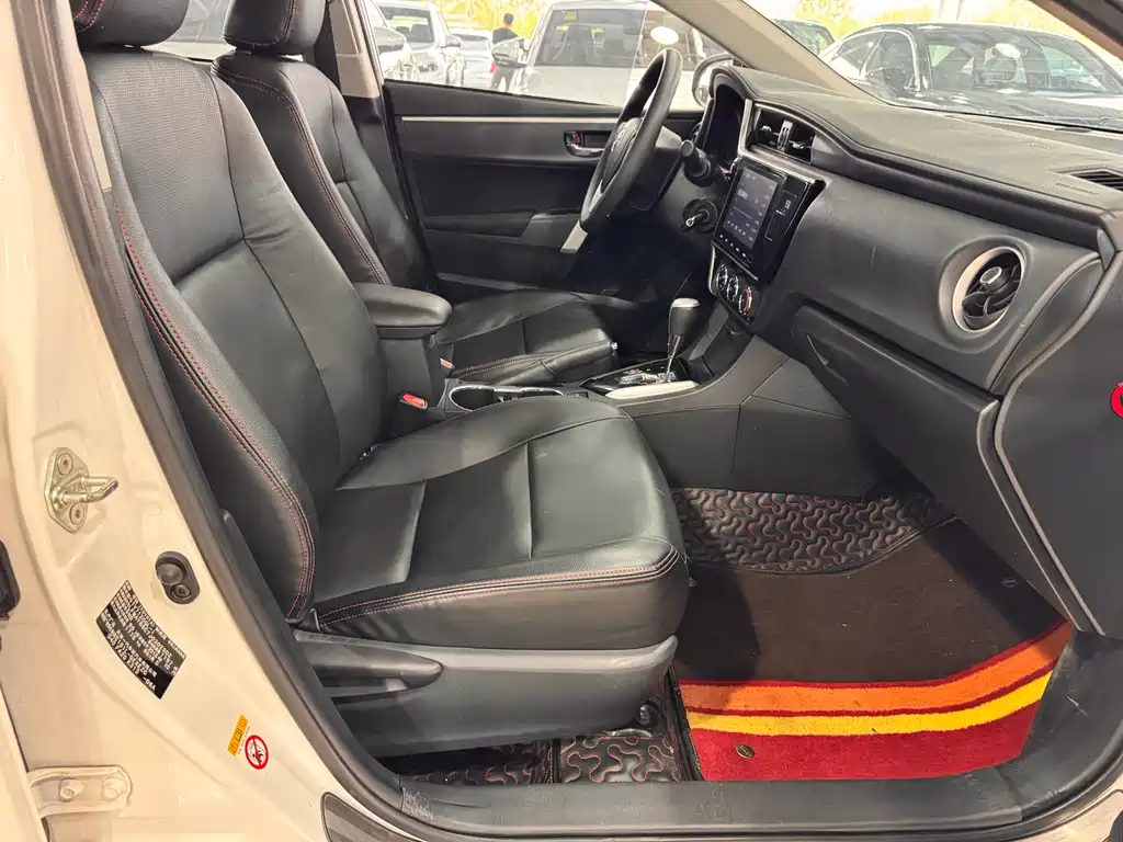 Toyota Corolla 2019 — фото 18