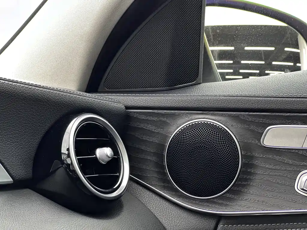 Mercedes-Benz C-Class 2019 — фото 14