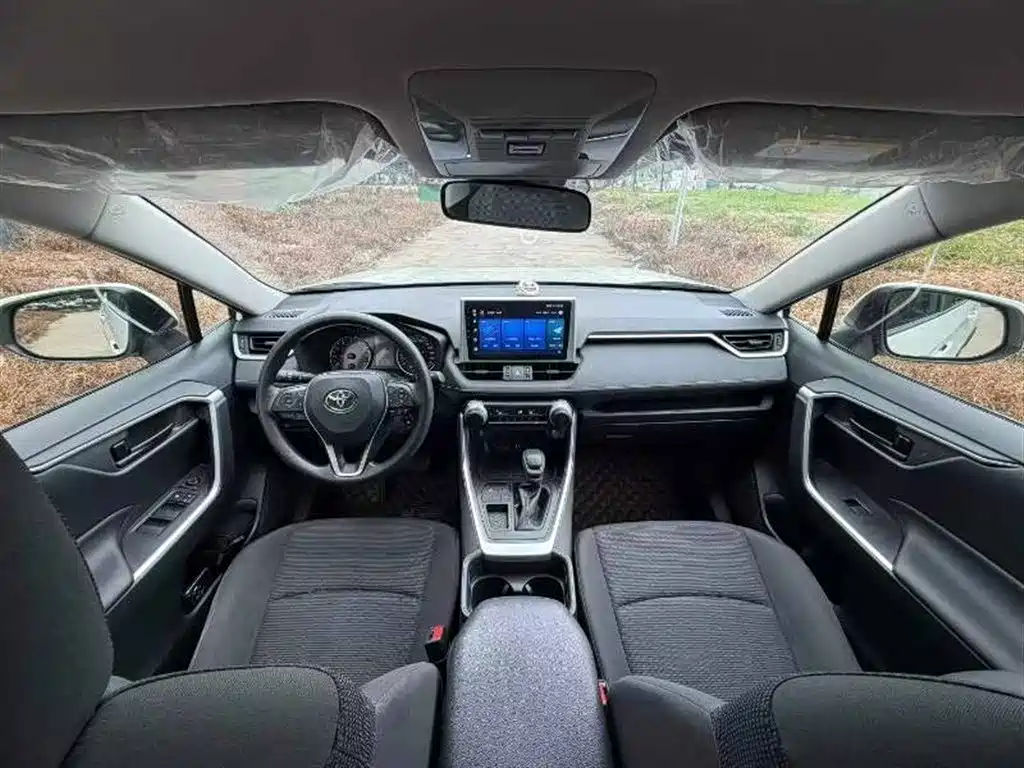 Toyota RAV4 2021