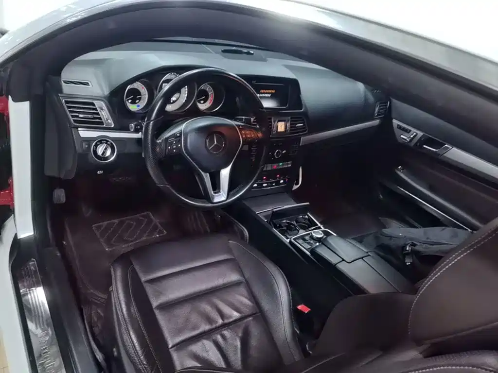 Mercedes-Benz E-Class 2016 — фото 10