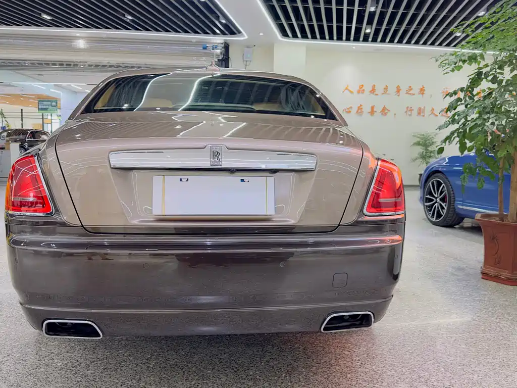 Rolls-Royce Ghost 2014 — фото 7