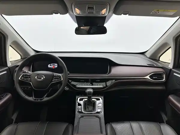 GAC Trumpchi M6 2022