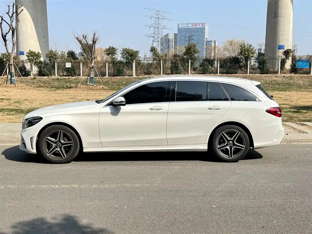 Mercedes-Benz C-Class 2019 — фото 9