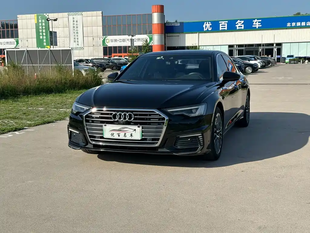 Audi A6L New Energy 2021 — фото 1