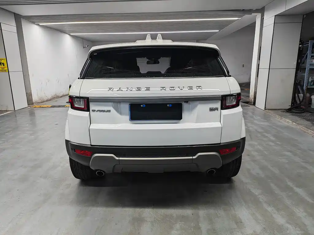 Land Rover Evoque 2018 — фото 14