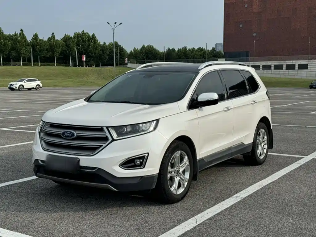 Ford Edge 2018 — фото 1
