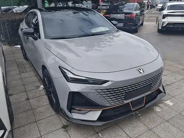 Changan UNI-V 2024