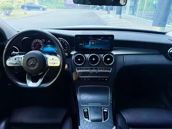 Mercedes-Benz C-Class 2021