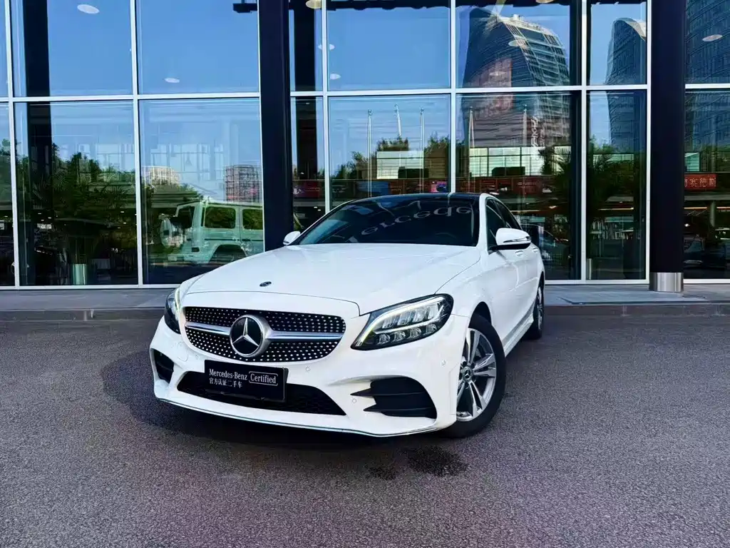 Mercedes-Benz C-Class 2021